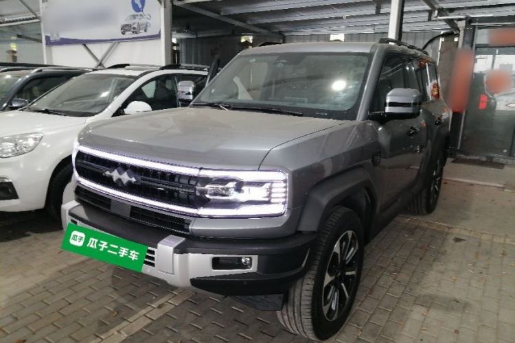 Used Formula Leopard 5 2023 Explore Edition