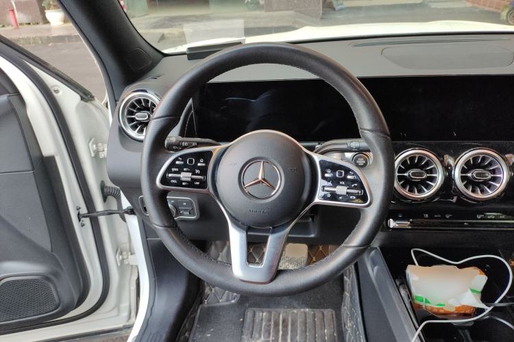 Used Mercedes-Benz GLB 2021 GLB 200 Fashion Model Steering Wheel