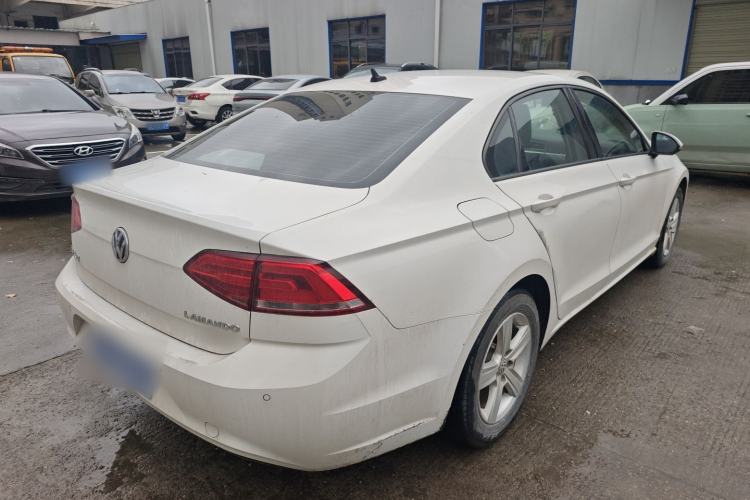 Used Volkswagen Lamando 2017 230TSI DSG Fashion Edition Rear Right 45 Deg