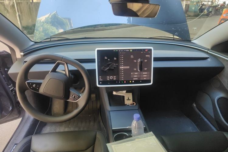 Used Tesla Model 3 2023 Long-Range All-Wheel-Drive Version