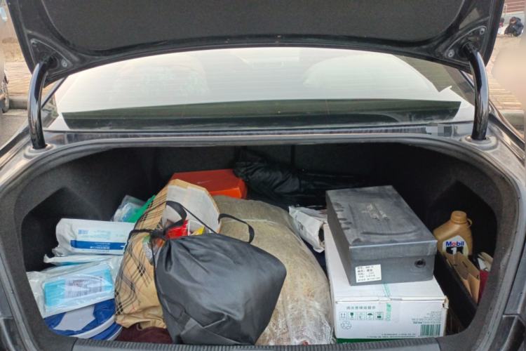 Used Volkswagen Magotan 2016 1.8TSI Luxury Comfort Model Trunk