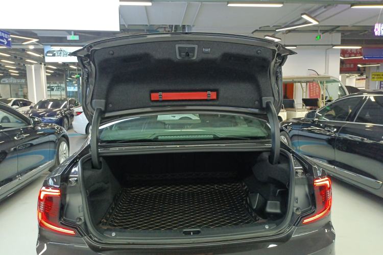 Used Volvo S90 New Energy 2022 T8 eDrive Hybrid Luxury Edition Trunk