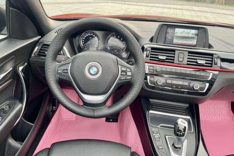 Used BMW 2 Series 2018 220i Convertible Coupe Sports Design Package Interior 4