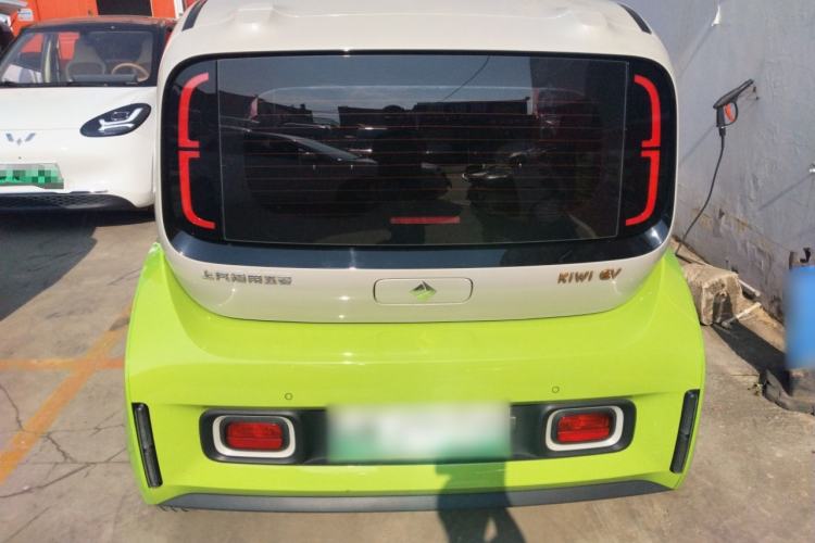 Used Baojun KiWi EV 2021 Artist Model Lithium Iron Phosphate
