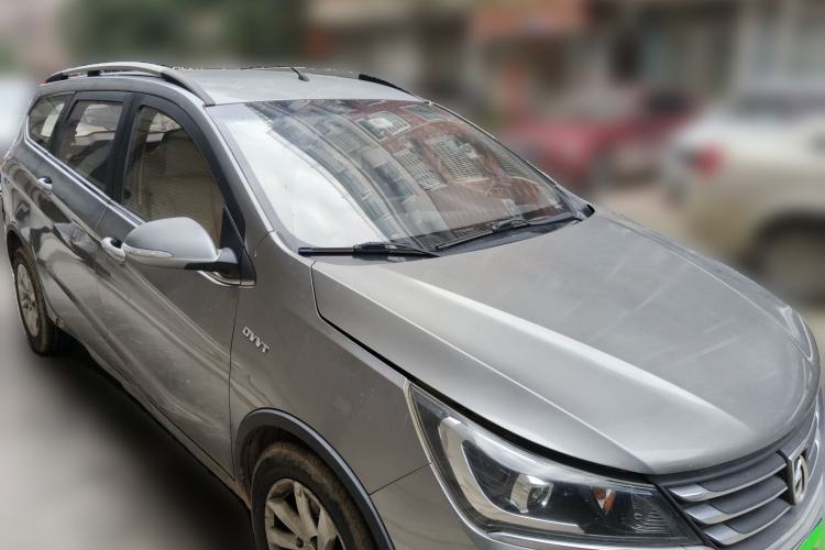 Used Baojun 310W 2017 1.5L Manual Fashion Model China V
