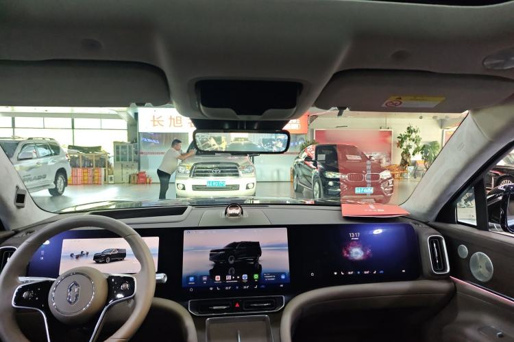 Used Hima AITO M9 2025 Extended-Range Ultra Version 52 kWh 6-Seater Headliner