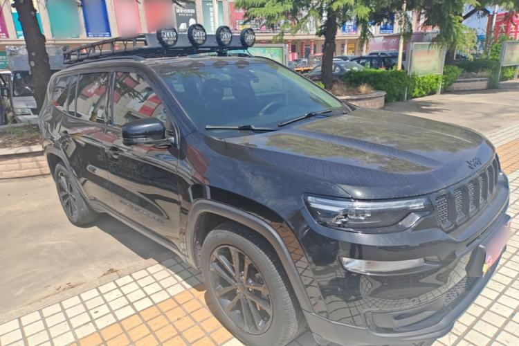 Used Jeep Grand Commander 2020 2.0T Four-Wheel Drive Night Eagle Edition Front Right 45 Deg