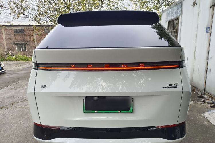 Used XPeng X9 2024 640 All-Wheel Drive High-Performance Max
