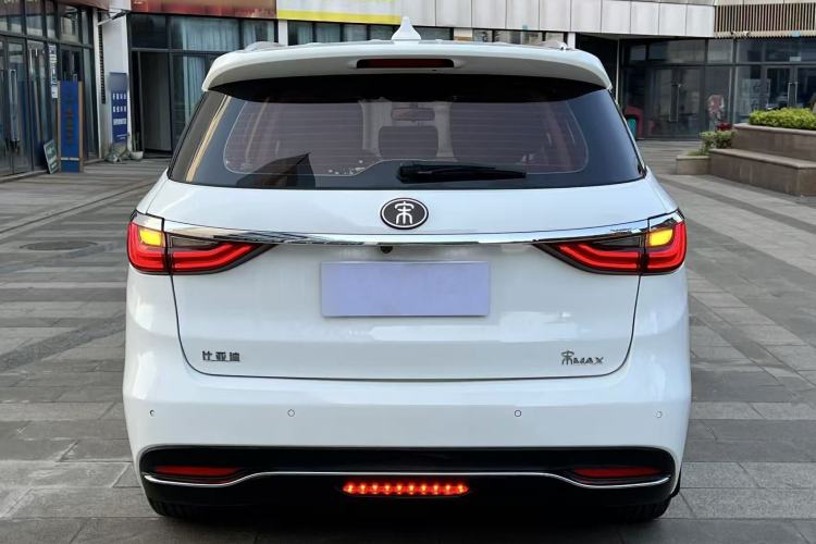 Used BYD Song MAX 2017 1.5T Automatic Smart Connect Elite 7-Seater
