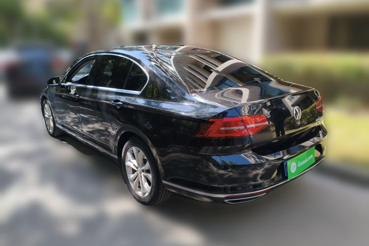 Used Volkswagen Magotan 2017 330TSI DSG Luxury Model
