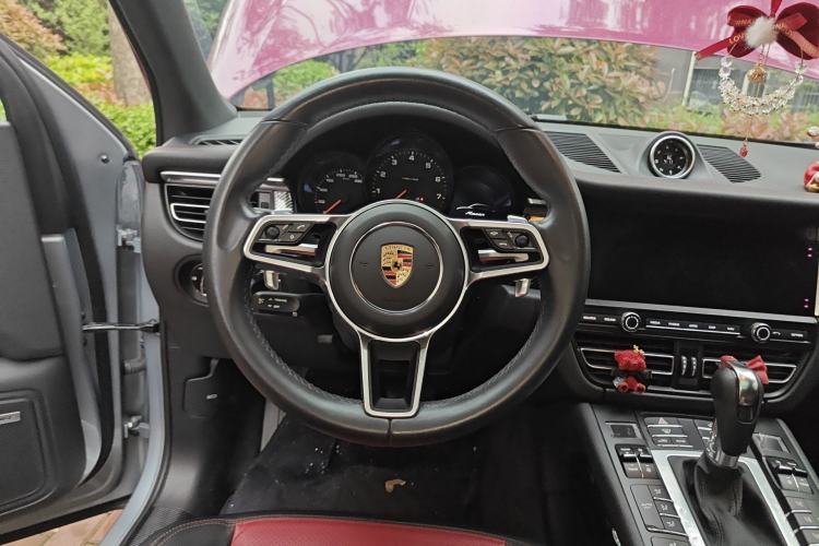 Used Porsche Macan 2021 Macan 2.0T Steering Wheel