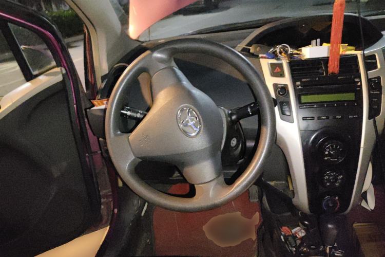 Used Toyota Yaris 2011 1.6E Automatic Charm Edition
