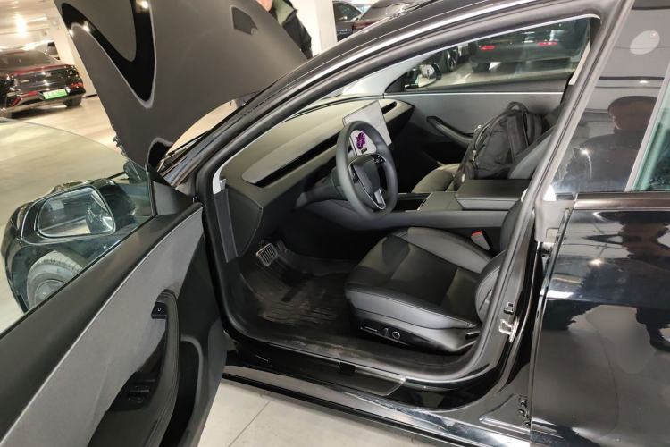 Used Tesla Model 3 2023 Rear-Wheel-Drive Version