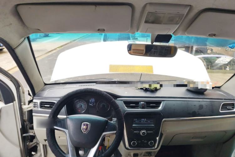 Used Jinbei New Hiace X30L 2016 1.3L Wealth Edition Van DLCG12 Center Console