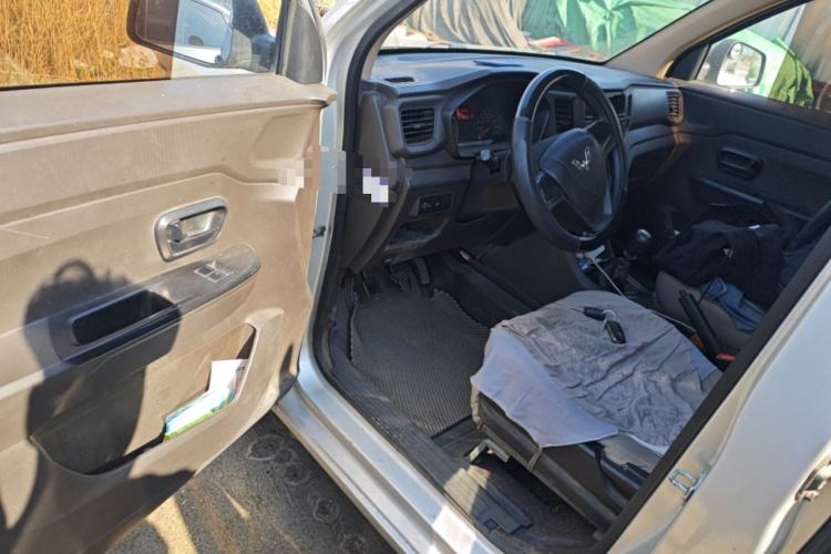 Used Wuling Hongguang V 2019 1.5L Jingqu Version China VI LAR Driver Seat