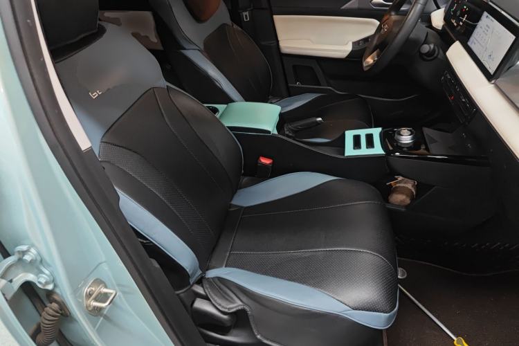 Used Geometry E Firefly 2024 301km Flowing Light
