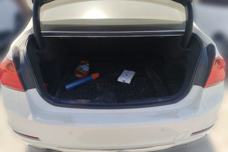 Used BMW 3 Series 2014 320Li Fashion Model Trunk