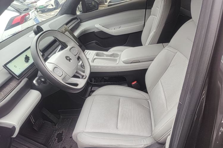 Used Nio ES6 2024 75 kWh
