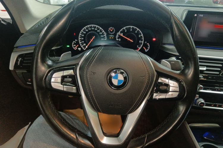 Used BMW 5 Series 2019 Updated 530Li xDrive Luxury Package Steering Wheel