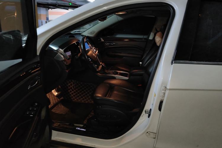 Used Cadillac SRX 2013 3.0L Leading Model