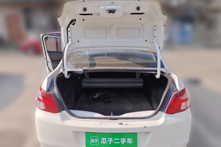 Used Peugeot 301 2016 1.6L Manual Comfort Edition Trunk