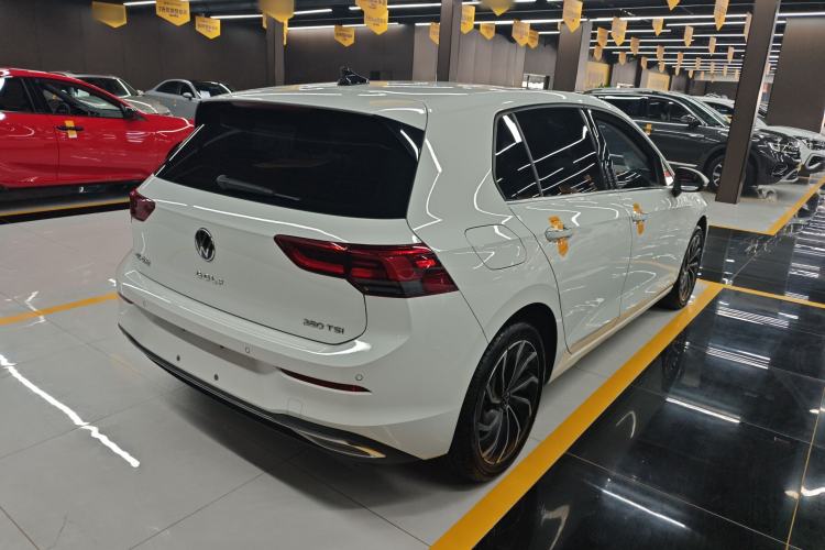 Used Volkswagen Golf 2023 280TSI DSG Pro Rear Right 45 Deg