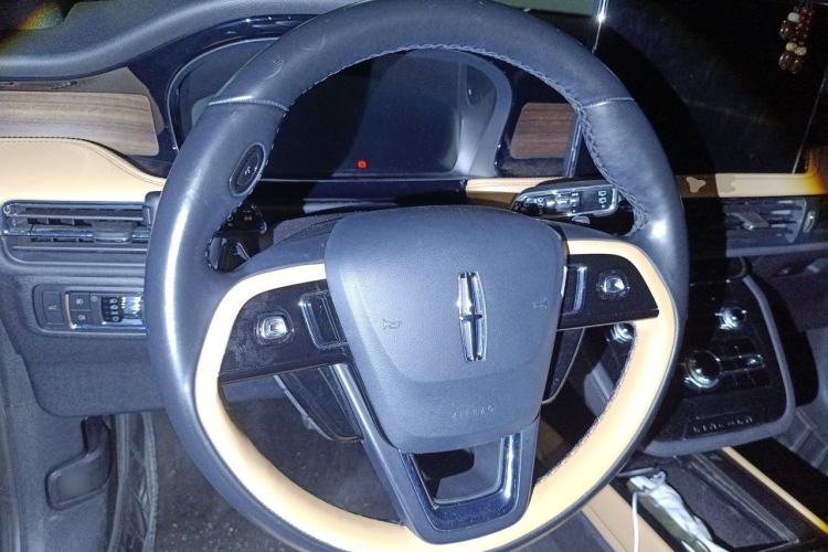 Used Lincoln Corsair 2022 2.0T Two-Wheel Drive Luxury Edition