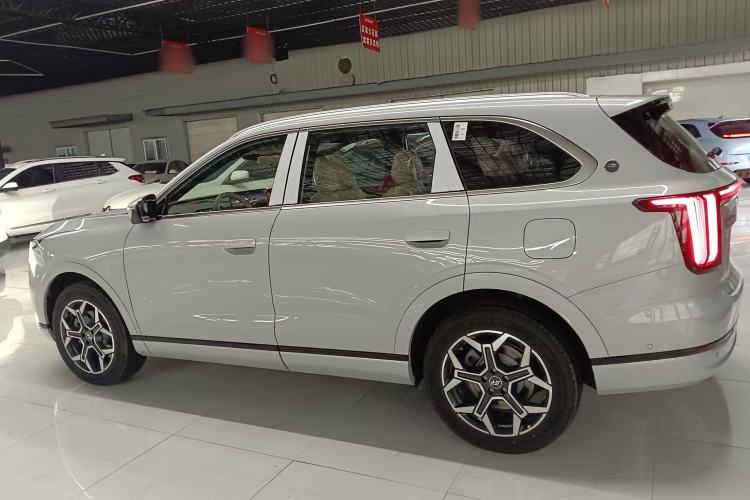 Used JETOUR Shanhai L7 Plus 2025 Model 220km Flagship 7-seater
