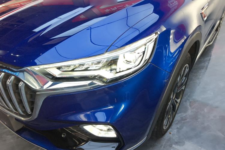 Used Hongqi HS5 2019 2.0T Smart Connect Flagship All-Wheel-Drive Version Left Front Headlight