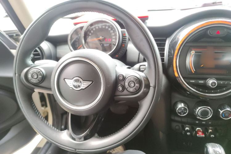 Used MINI 2016 1.5T COOPER
