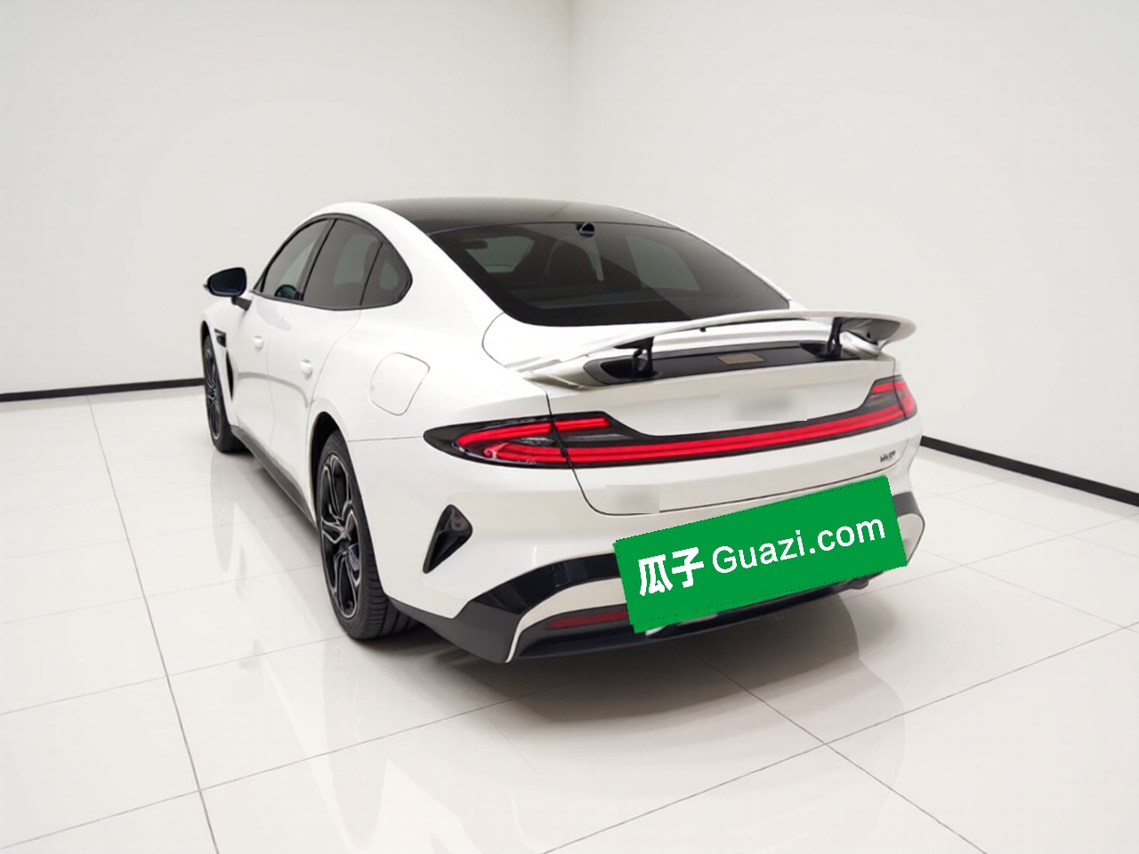 Xiaomi Auto SU7 2024 Rear-Drive Ultra-Long Range Advanced Pro-Level Intelligent Driving Version — снимка 4