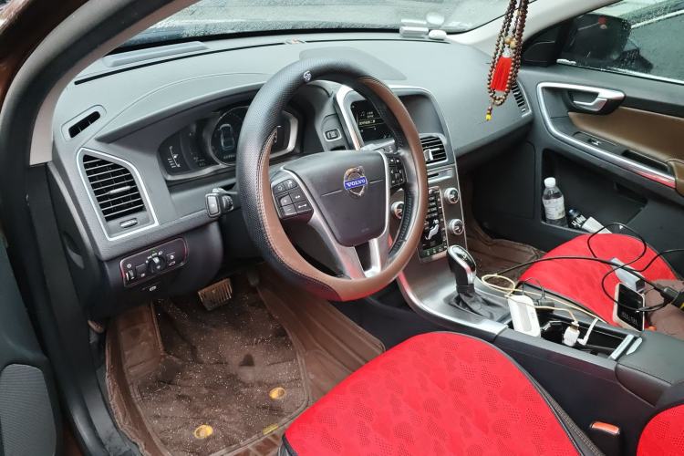 Used Volvo XC60 2015 T5 AWD Zhiyuan Edition
