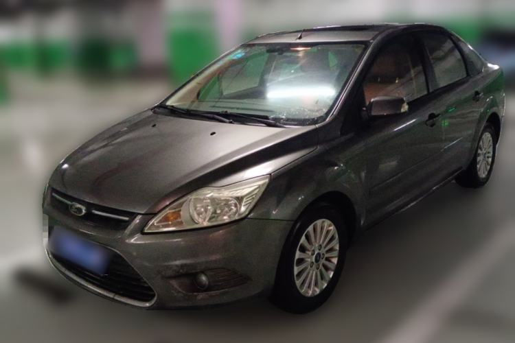Used Ford Focus 2013 Sedan Classic 1.8L Manual Fashion Edition
