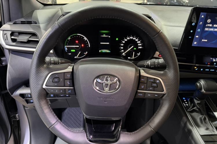 Used Toyota Granvia 2022 2.5L Hybrid Prestige Edition