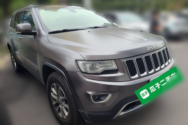 Used Jeep Grand Cherokee 2014 3.6L Elite Navigation Edition Front Right 45 Deg