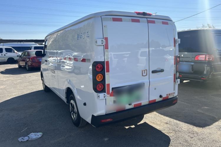 Used Farizon Xingxiang V 2024 Star Enjoy V6E Feature Edition Xuanwu 41.055 kWh
