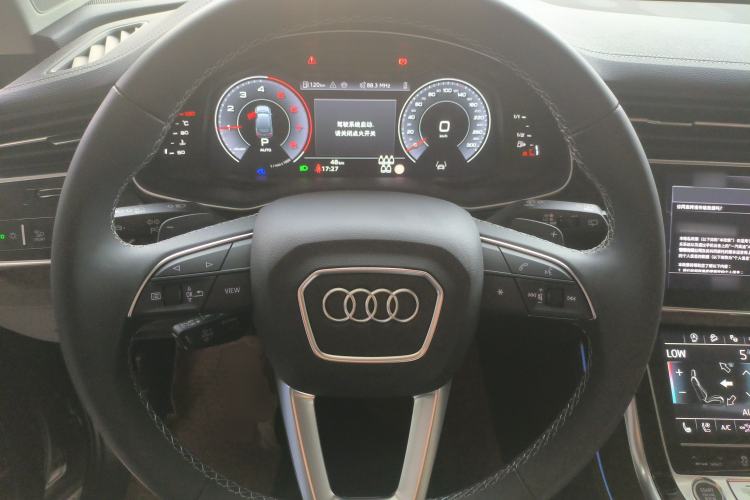 Used Audi Q7 2025 55 TFSI quattro S line Black Warrior Edition
