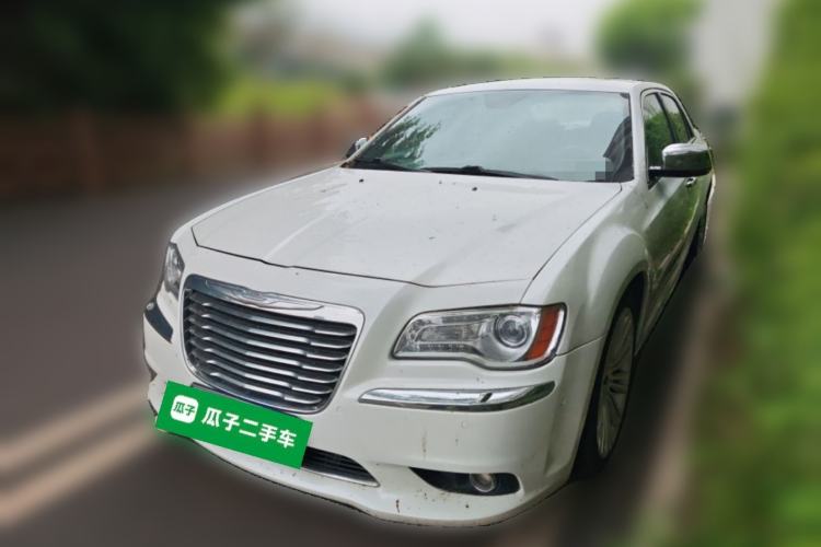Used Chrysler 300C 2013 3.6L Luxury Edition