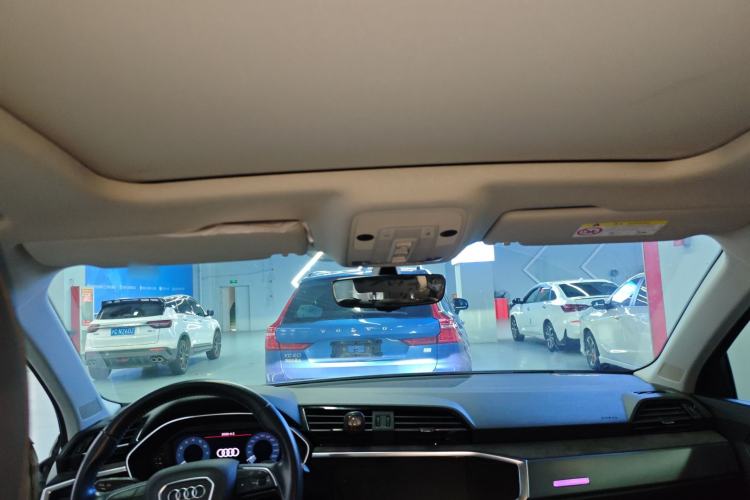 Used Audi Q3 2020 40 TFSI Fashion Dynamic Model Headliner