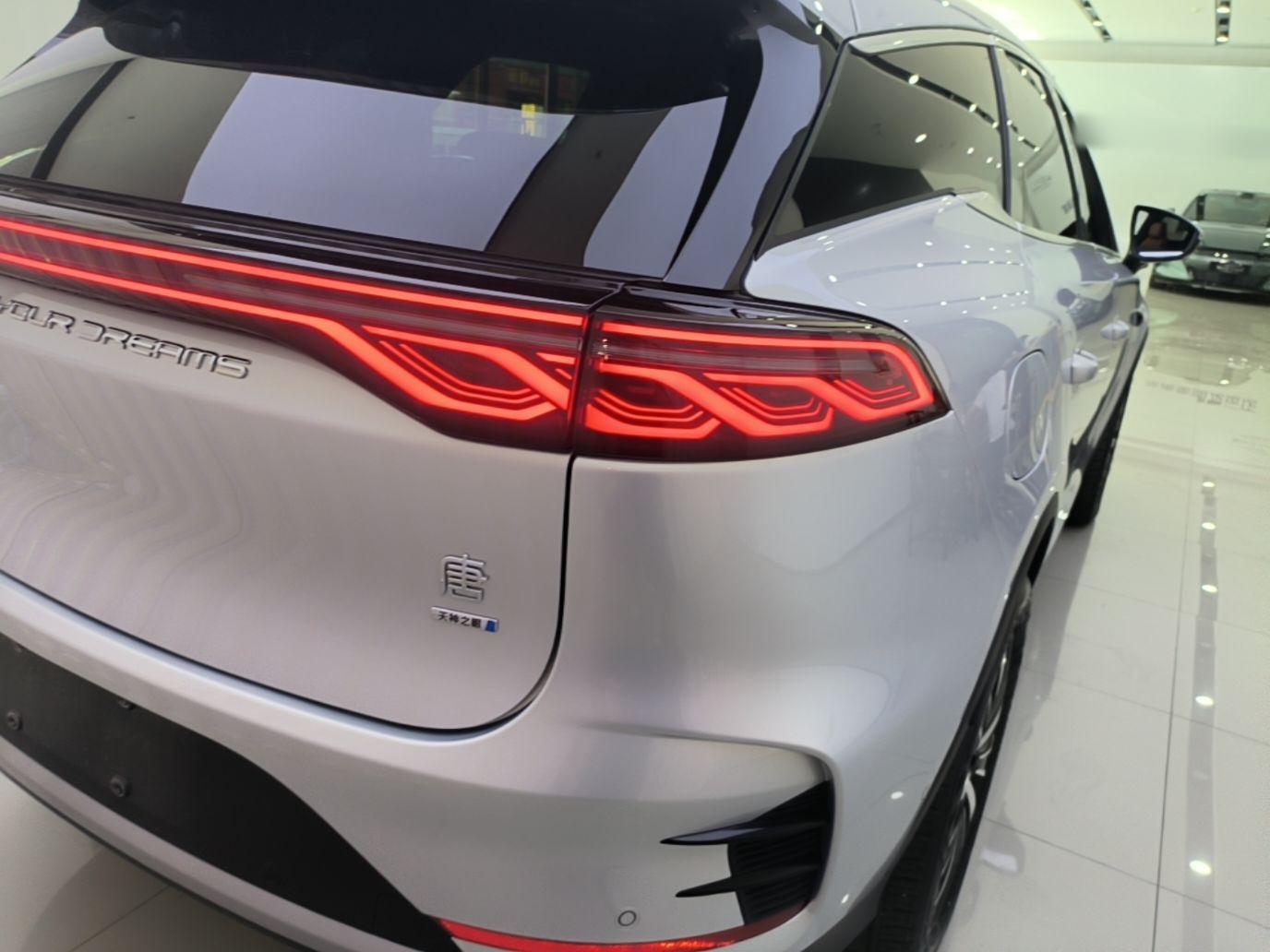 BYD Tang New Energy 2025 Model Smart Drive Version DM-i 175KM Prestige Version — снимка 9