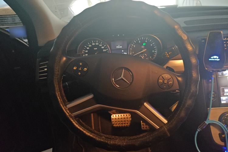 Used Mercedes-Benz R-Class 2014 R 320 4MATIC Business Model