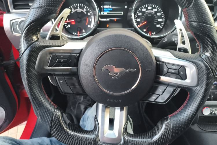 Used Ford Mustang 2015 2.3T Automatic U.S.-Spec Version Steering Wheel