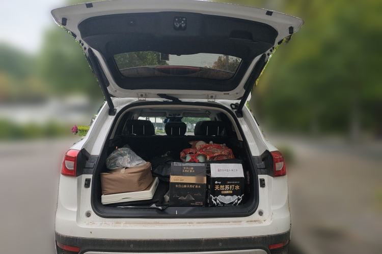 Used Haval H7 2016 Blue-Label H7 2.0T Automatic Luxury Model Trunk