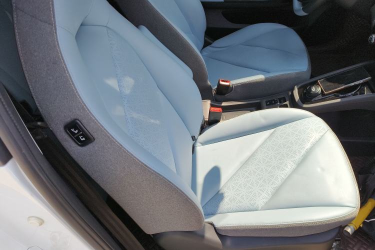 Used Chery QQ Little Ant 2022 Sweet Pink Edition Full-Sugar Version 3-Cell Lithium 30kW 301km
