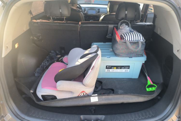 Used Kia Sportage R 2015 2.0L Automatic Two-Wheel Drive DLX Model Trunk