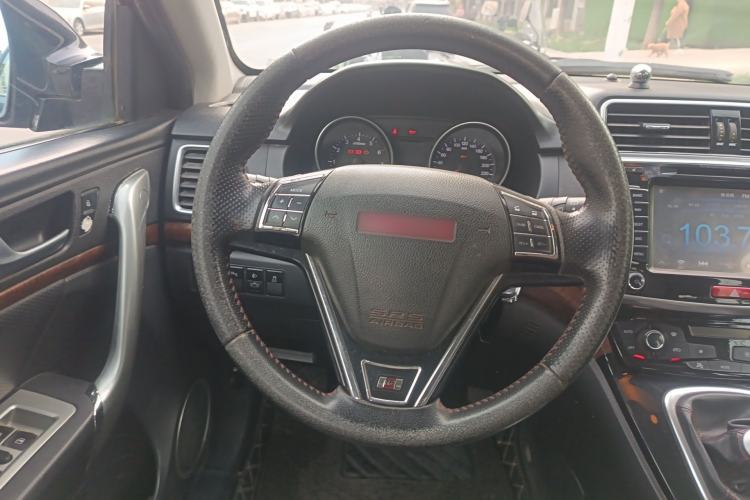 Used Haval H6 2013 Sport Edition 1.5T Manual Two-Wheel Drive Prestige Model
