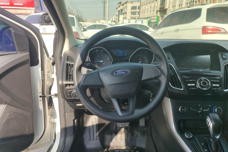 Used Ford Focus 2018 Hatchback Classic 1.6L Automatic Comfort Plus SmartDrive Edition