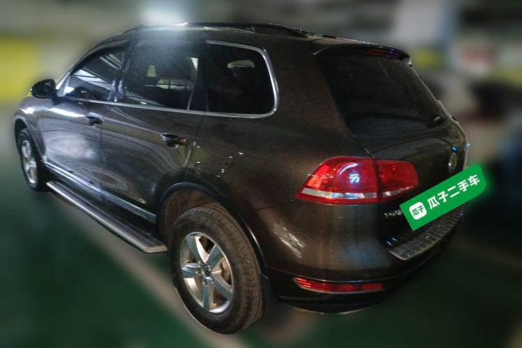 Used Volkswagen Touareg 2015 3.0 TDI Diesel Comfort Model Exterior 3