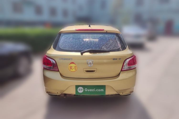 Used Baojun 610 2014 1.5L manual standard version