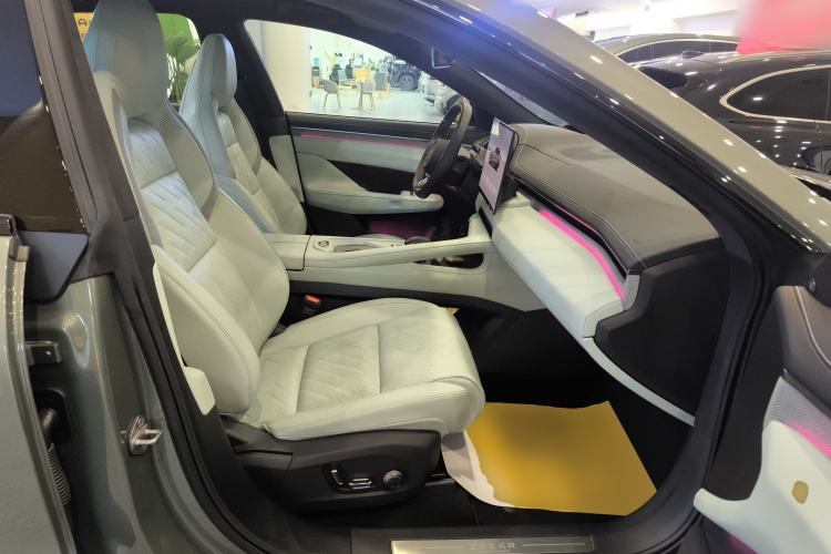 Used Zeekr 001 2025 WE Edition 100 kWh Rear-Wheel Drive